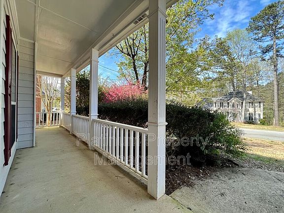3rd image of 2128 Hunters Branch Ct