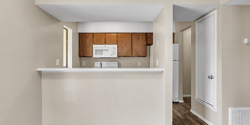 1st image of 500 NW 1st St #2J