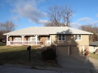 7106 Waverly Ct, Kansas City, KS 66109