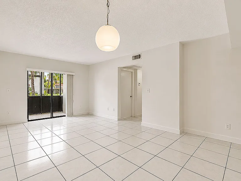 9732 Hammocks Blvd #102 — Photo 30