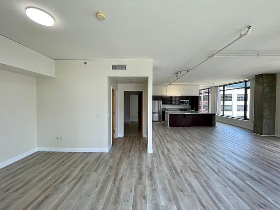 4th image of 1111 S Grand Ave #6XX