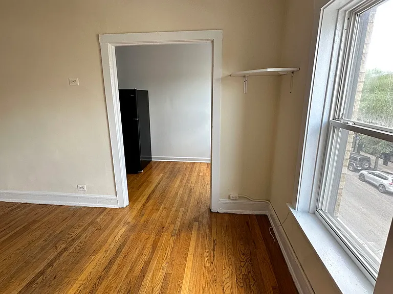 2712 N Milwaukee Ave — Photo 5