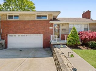 444 Holdsworth Dr, Pittsburgh, PA