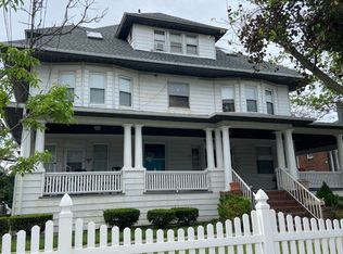 157 Beach 122nd St, Rockaway Park, NY 11694