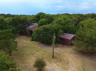 111 Park St, Ladonia, TX 75449