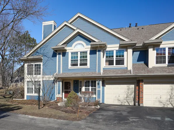 729 Deep Wood Ct, Elk Grove Village, IL 60007