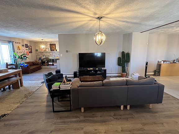 3rd image of 236 Palfrey St #236