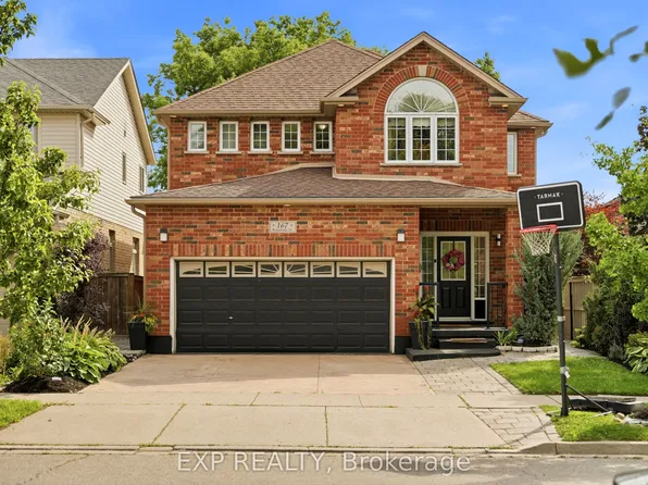 167 Broadoaks Dr, Cambridge, ON N1T 0B3