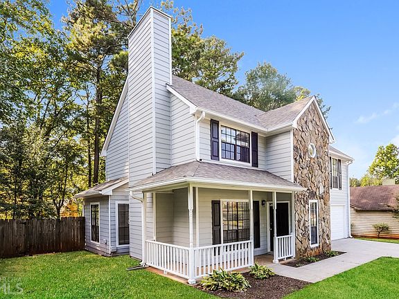 4th image of 1104 Realm Ln