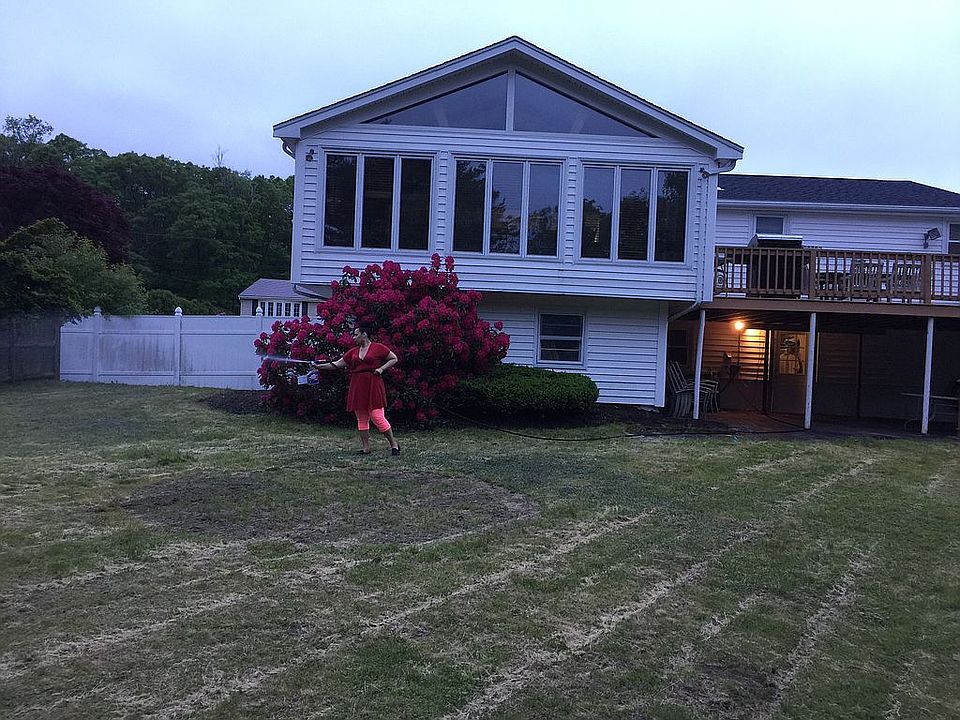 2nd image of 6 Willow Dr