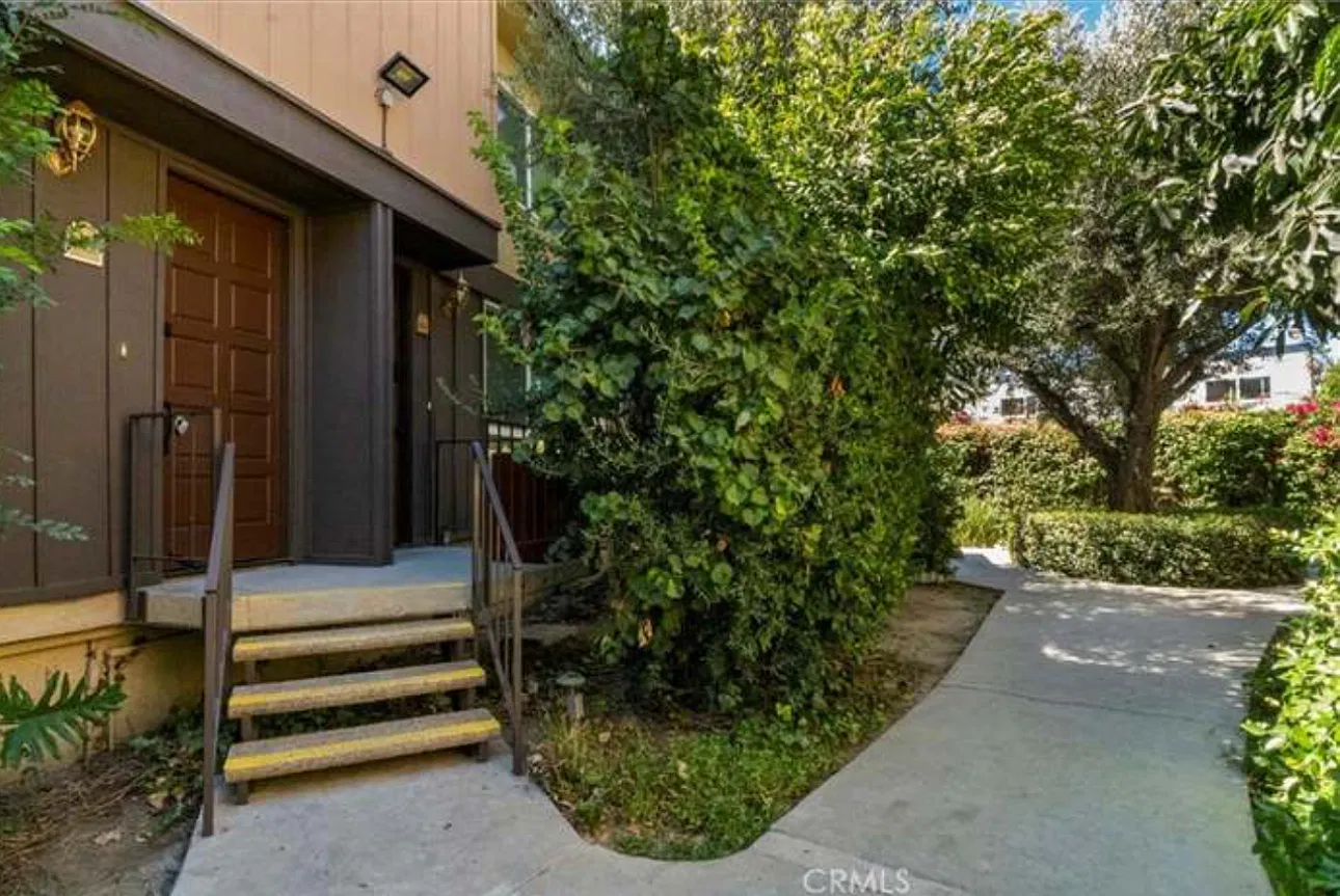 7301 Lennox Ave — Photo 1