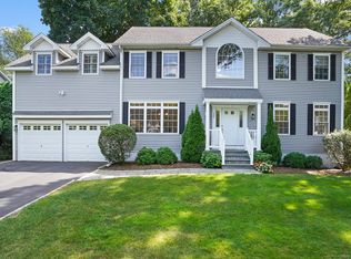 207 Windsor Rd, Fairfield, CT 06824