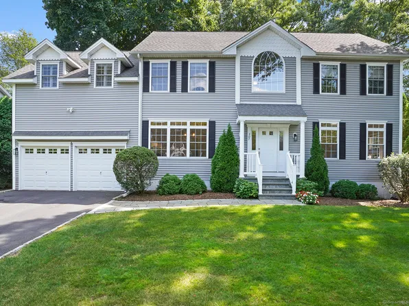 207 Windsor Road, Fairfield, CT 06824