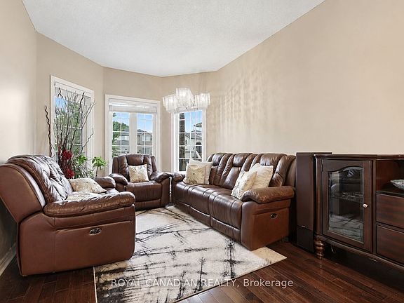 5th image of 264 Country Ln