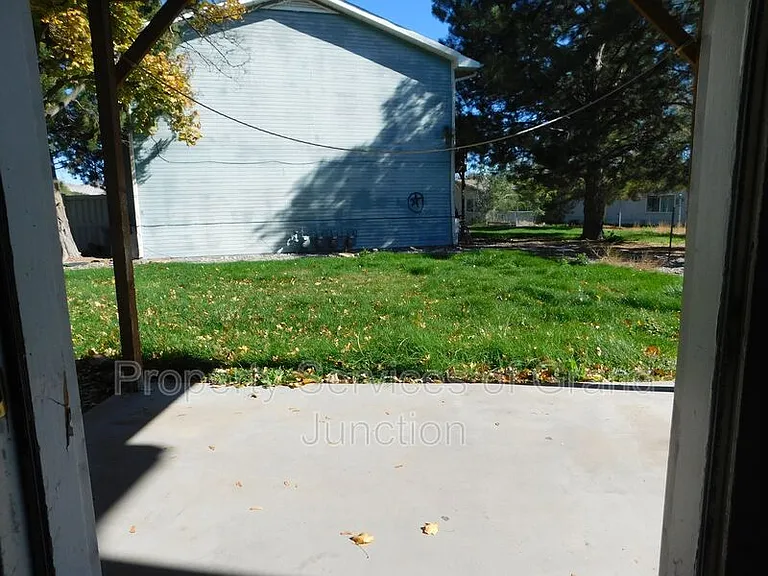 568 Dawn Ct #1 — Photo 12
