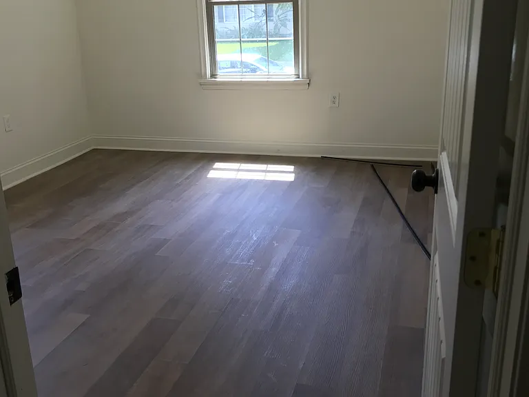 1054 Rittiner Dr — Photo 8