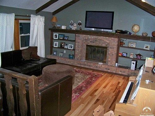 3rd image of 5005 N 123rd St