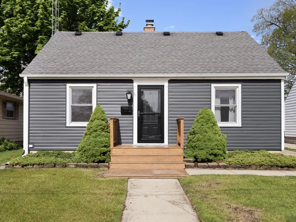 7732 10th AVENUE, Kenosha, WI 53143