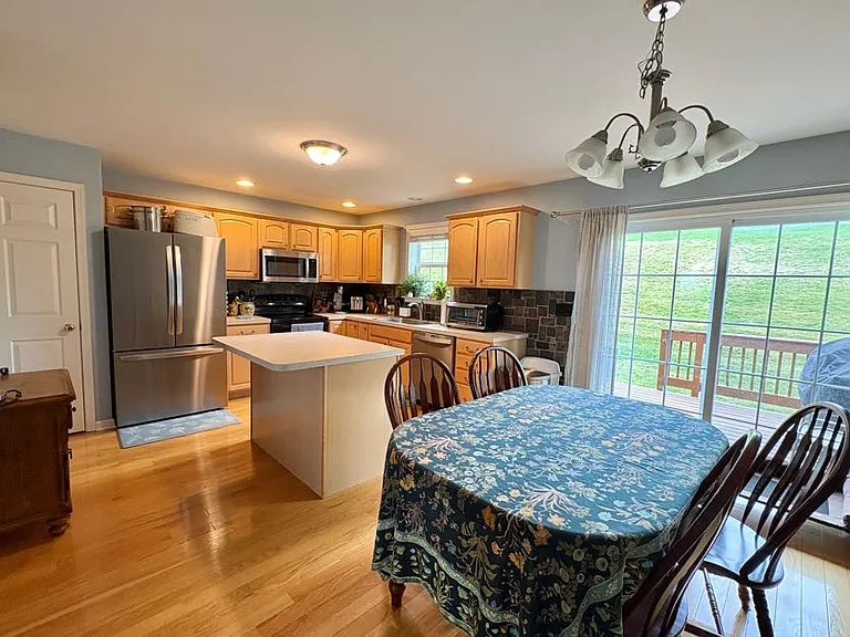 330 Weatherstone Dr — Photo 11