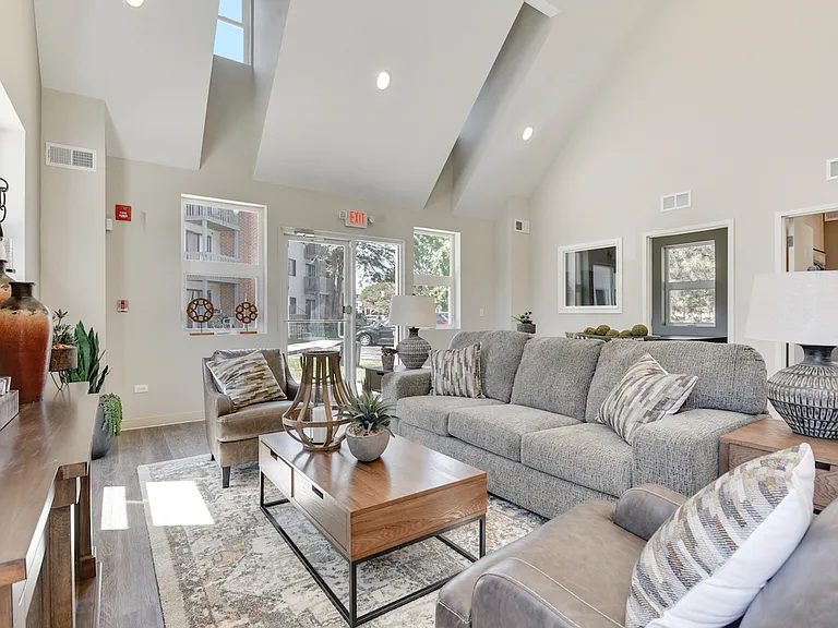 788 Inland Cir — Photo 6