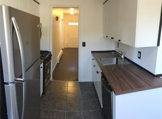 (Undisclosed Address), White Plains, NY 10603