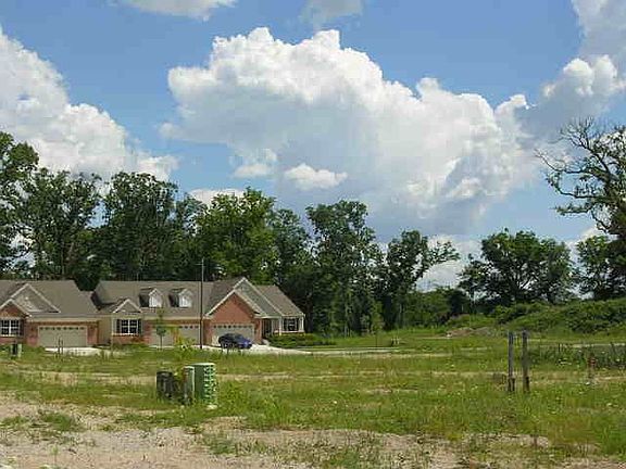 3rd image of 71 Tall Grass Ct