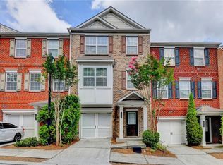 2214 Landing Walk Dr, Duluth, GA 30097