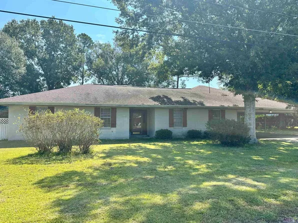 210 Heriard St, Plattenville, LA 70393