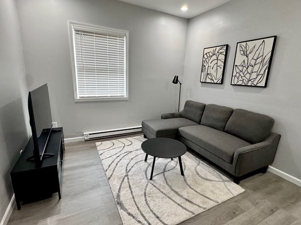 1578 State St APT 3, Schenectady, NY 12304 – 1-bedroom rental in Schenectady