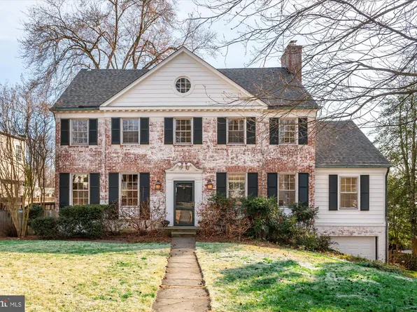 5400 Blackistone Rd, Bethesda, MD 20816
