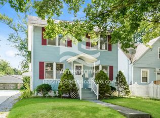 976 Hunt St, Akron, OH 44306