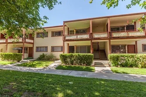 350 E Desert Inn Rd #C206 — Photo 3