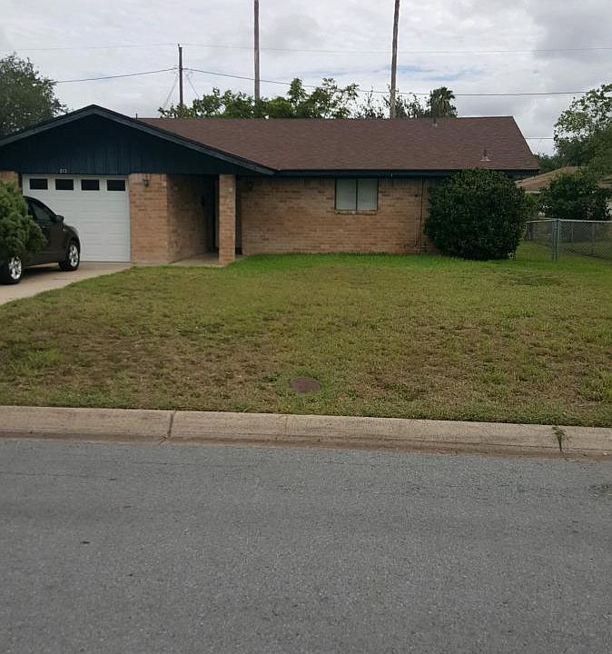 1st image of 213 E Linda St
