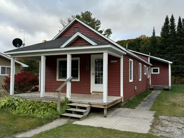 E21684 Carlson St, Grand Marais, MI 49839
