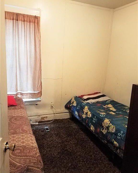 2nd image of 277 W Lafayette Ave #79