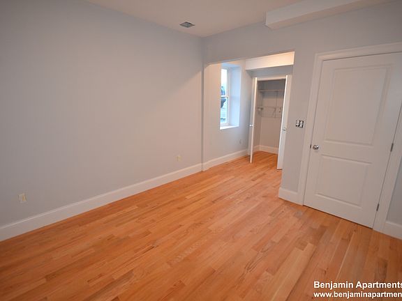 4th image of 18 Murdock St #15