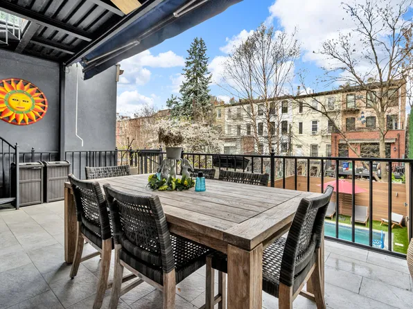 207 Huntington Street image 13 of 43