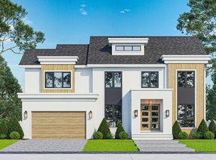 22 Cavanaugh Path, Newton, MA 02459