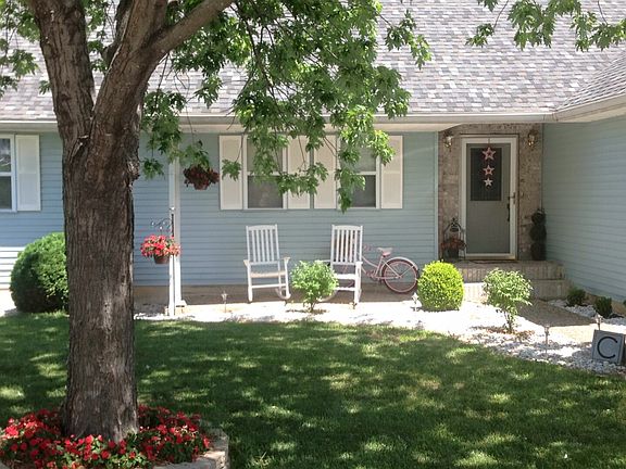 2nd image of 617 Mary Ave