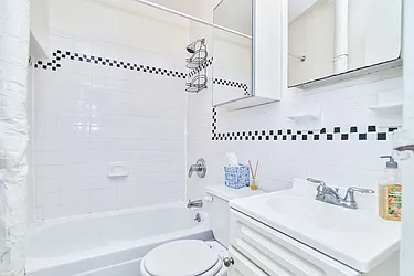 Rented by Living New York