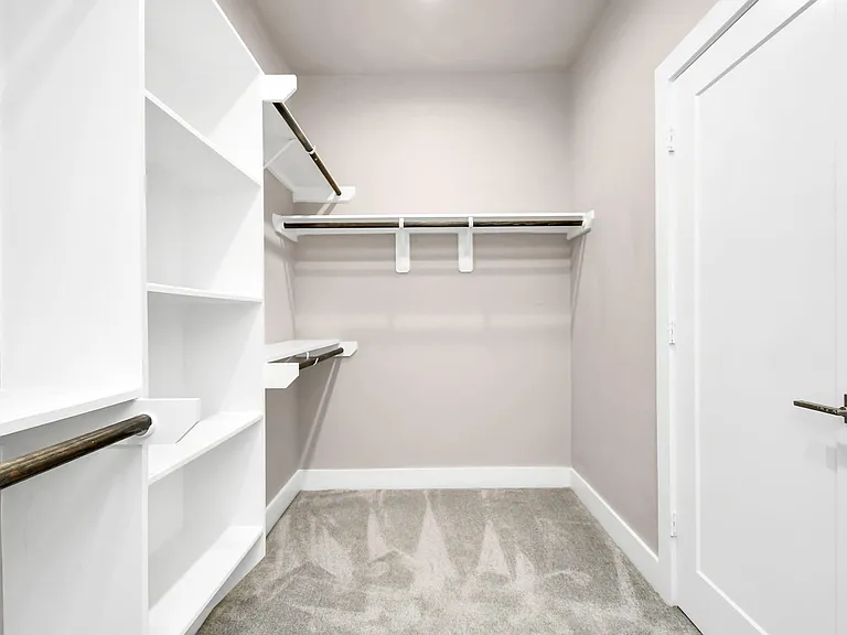 3538 Noah St — Photo 25