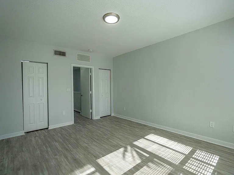 2180 Bay Dr #4B — Photo 16