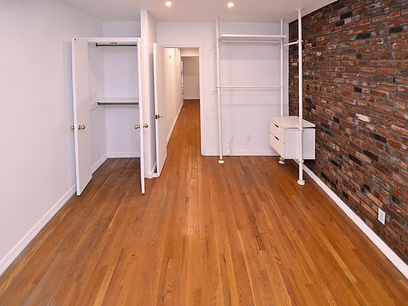 2nd image of 158 Orchard St #A