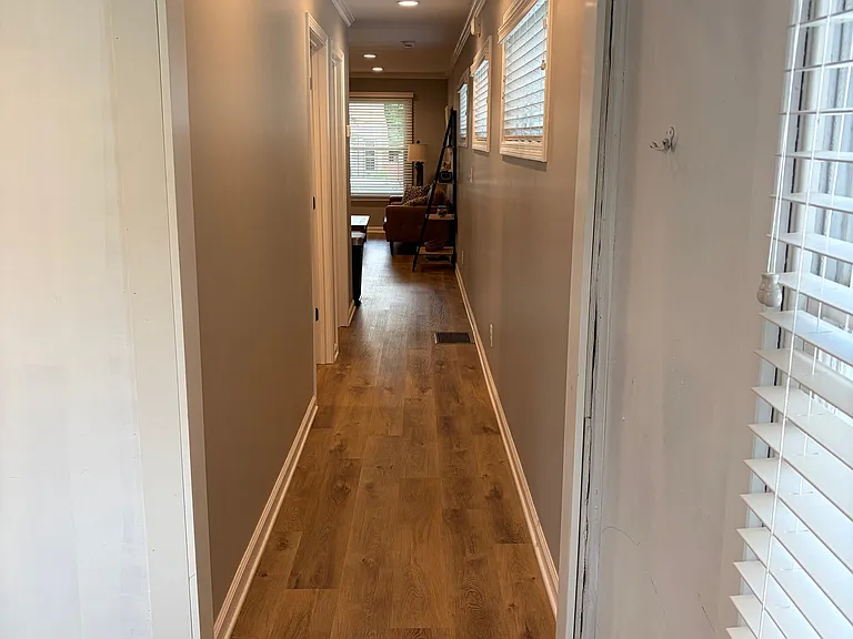 423 E Brandeis Ave — Photo 17