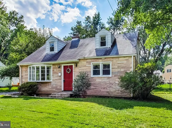 6641 Barrett Rd, Falls Church, VA 22042