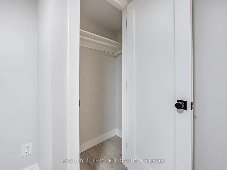 13 McKayfield Rd #LOWER — Photo 26