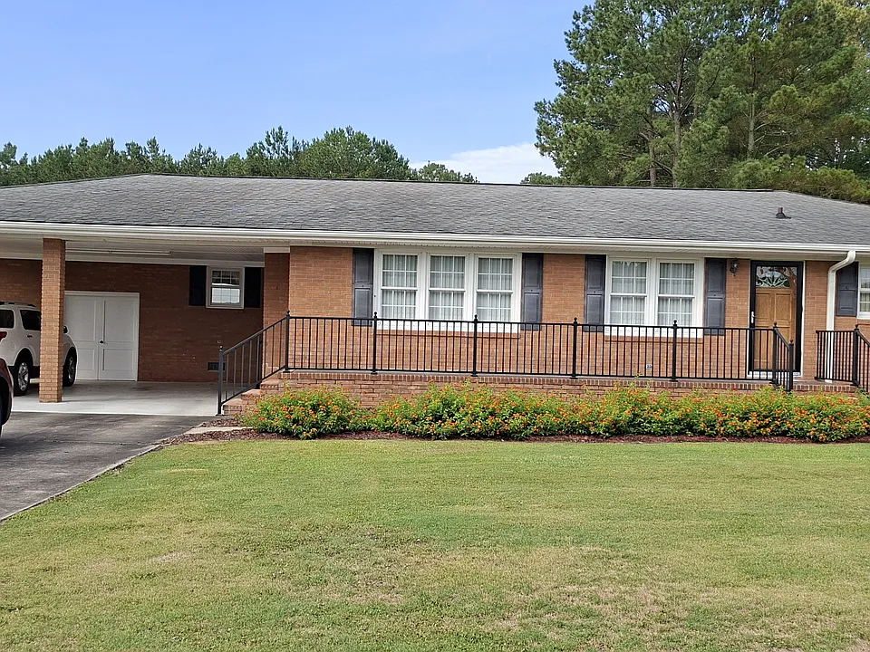 424 Lagrange Rd