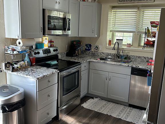 Kitchen area_09262024