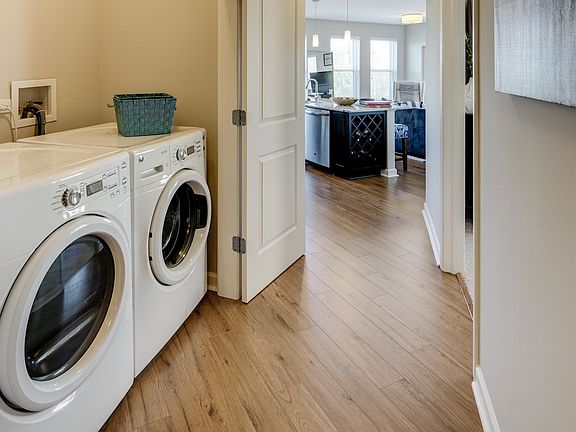 evanston_interior_laundry