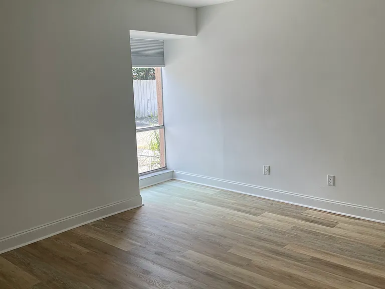 1555 14th Ave #110 — Photo 8